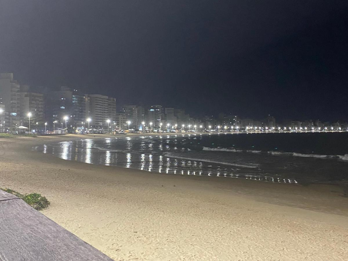 Suite Mar 210 - Economica E Compacta - Praia Do Morro - Predio Frente Mar Com Elevador, Atravessou A Avenida, Ja Esta Na Praia - Garagem - Internet 瓜拉派瑞 外观 照片