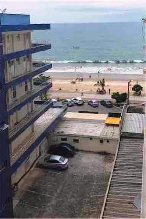 Suite Mar 210 - Economica E Compacta - Praia Do Morro - Predio Frente Mar Com Elevador, Atravessou A Avenida, Ja Esta Na Praia - Garagem - Internet 瓜拉派瑞 外观 照片