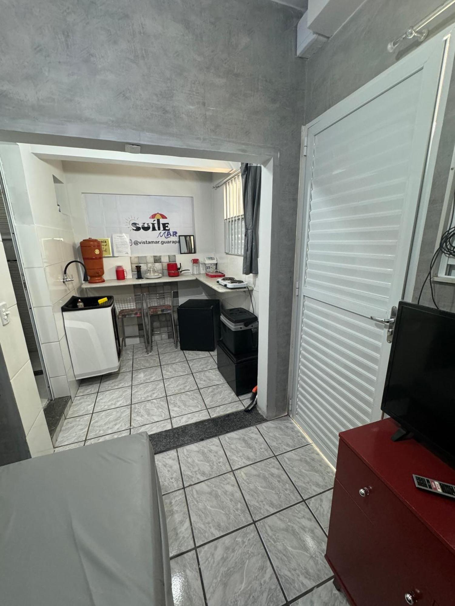 Suite Mar 210 - Economica E Compacta - Praia Do Morro - Predio Frente Mar Com Elevador, Atravessou A Avenida, Ja Esta Na Praia - Garagem - Internet 瓜拉派瑞 外观 照片